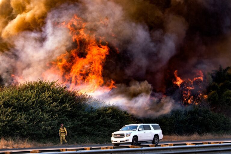 The Thomas wildfire burning along the 101 freeway near Faria Beach in Ventura, California on December 7, 2017. Firefighters across Southern California are battling six major fires that are fueled by strong Santa Ana winds with wind gusts of 70 miles per hour. (Photo by: Ronen Tivony)